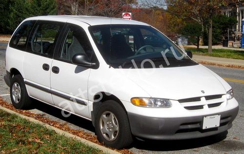 Автостекла Dodge Caravan III c установкой в Москве